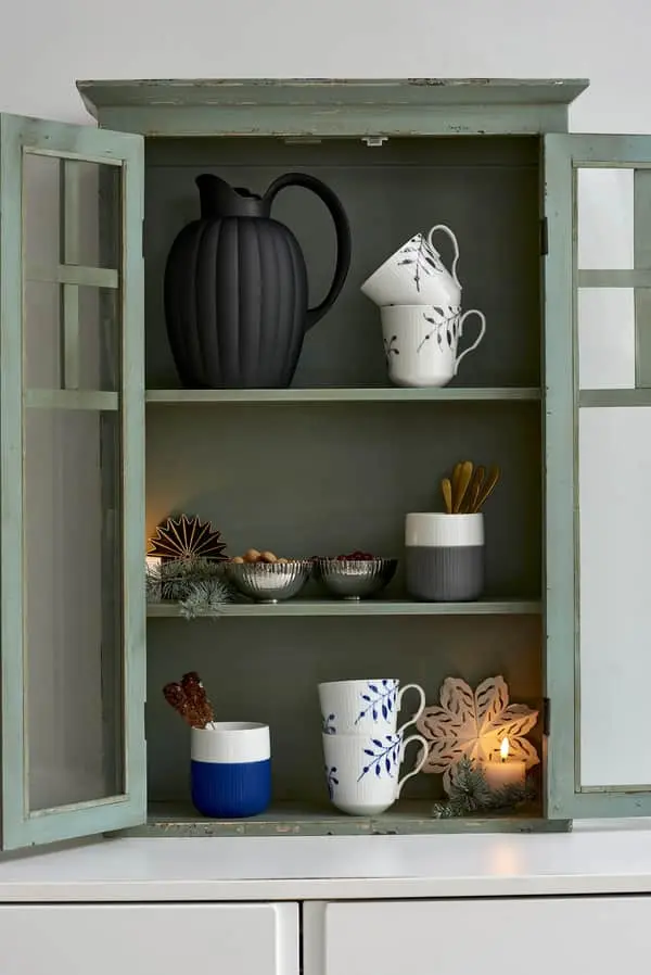 Royal Copenhagen Sort Mega Riflet Krus - 2 Stk. 5 Royal Copenhagen Sort Mega Riflet Krus - 2 Stk. - Billede 3